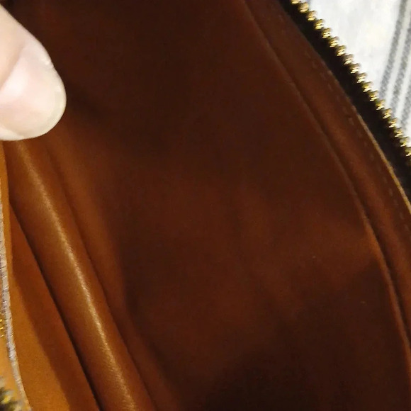 Louis Vuitton Brown Monogram Clutch bag - Picture 15 of 16